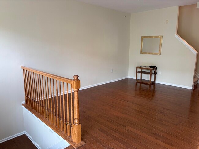 Foto del edificio - 4 Swan Ct
