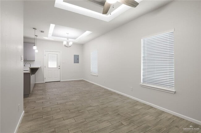 Building Photo - 4709 Magnolia Ave