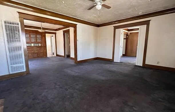 Foto del edificio - 4249 S Budlong Ave