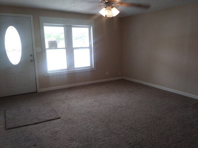 Living Room - 608 Whildin St