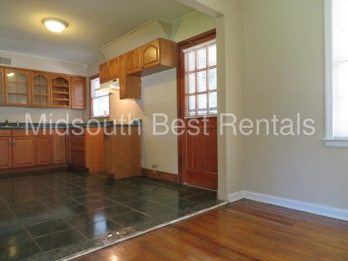 Building Photo - 905 Ledell Cv