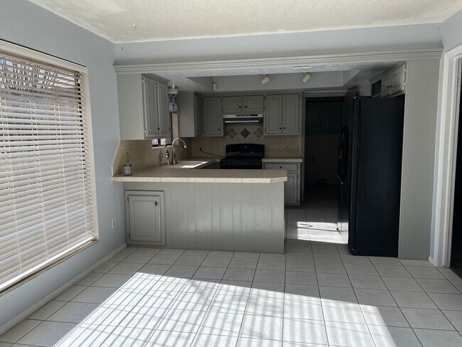 Foto del edificio - 2621 Northwood Ln