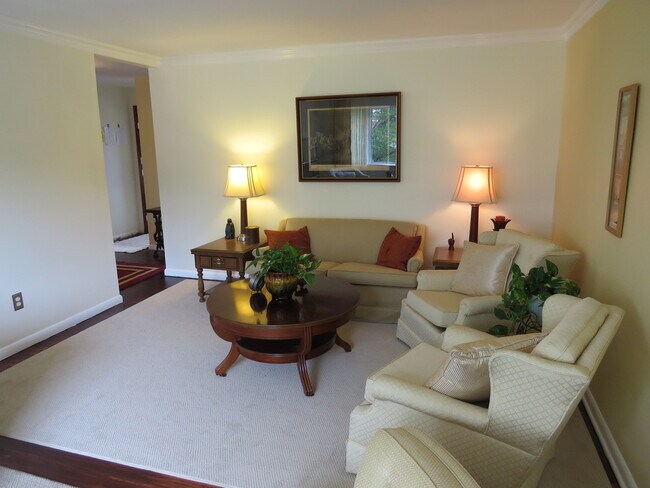 Living Romm Back - 1030 Amherst St