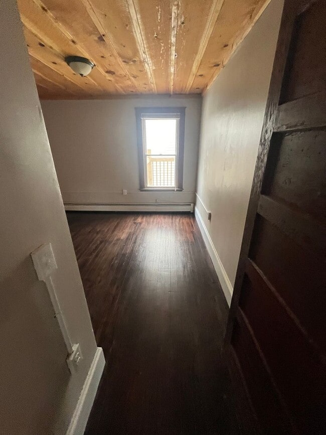 Building Photo - 333 Cumberland St