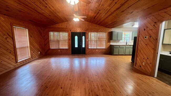 Foto del edificio - 22712 Creekwood Dr