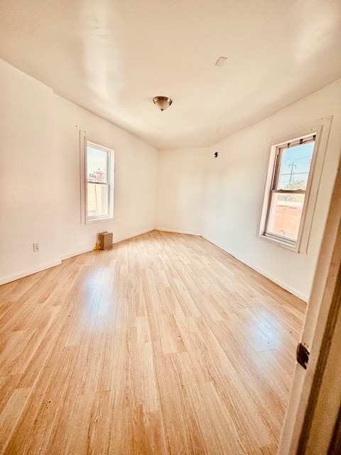 Building Photo - 240 W Glenwood Ave