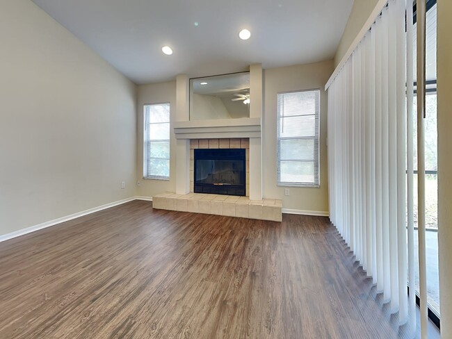Foto del edificio - 10109 Cornerstone Pl