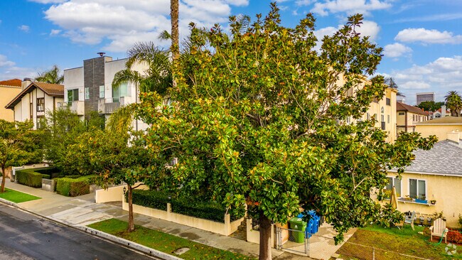 Exterior - 1748 Stoner Ave