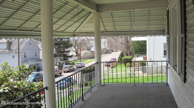 Building Photo - 1428 Church Ave