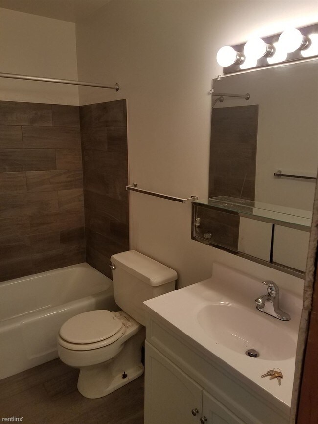 Foto del edificio - 1 br, 1 bath Apartment - 695 Capital Ave NE