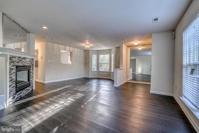 Building Photo - 4206 Dressage Ct