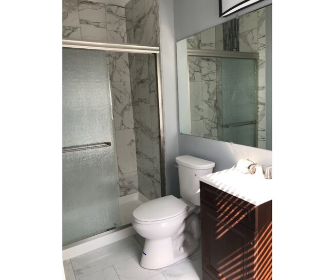 Foto del edificio - 5324 Ready Ave