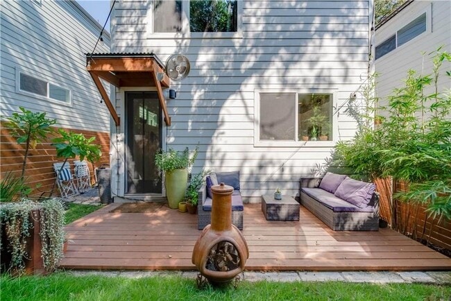 Building Photo - 3207 Aldwyche Dr