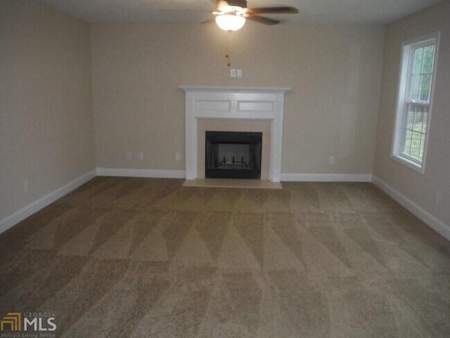 Foto del edificio - 933 Roxeywood Dr