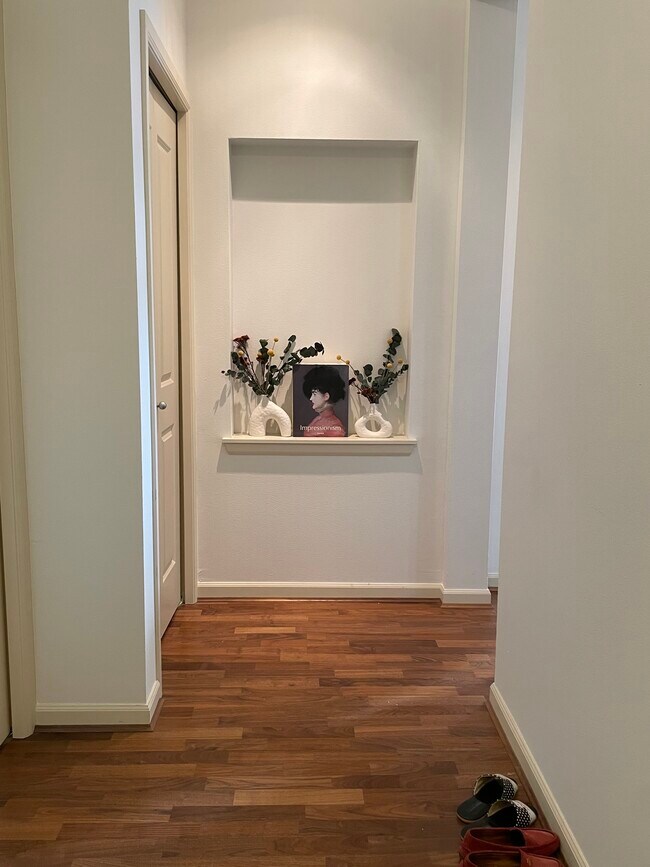 Foto del edificio - 124 Bellevue Ave E