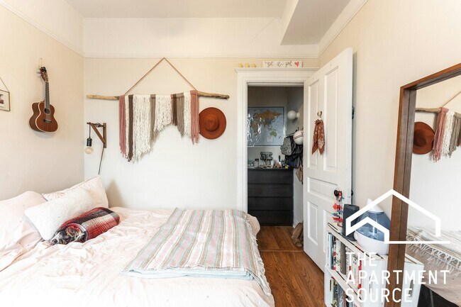 Foto del edificio - 3519 N Reta Ave