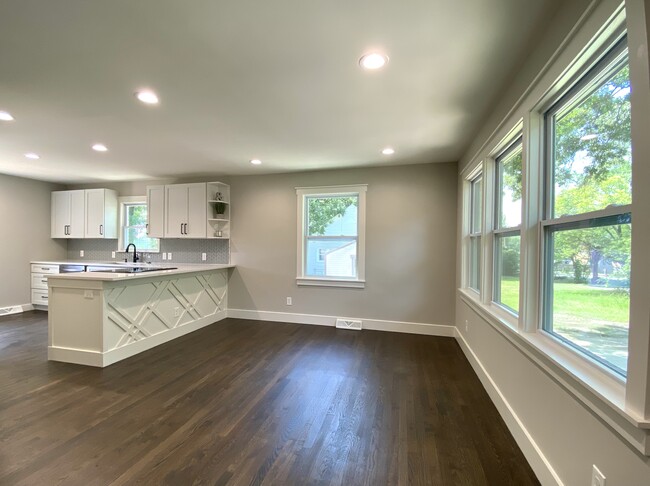 Foto del edificio - 2221 Highland St