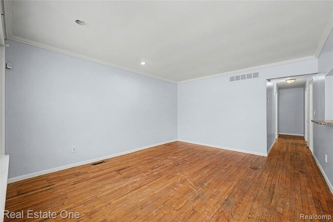 Building Photo - 21046 Wakedon St