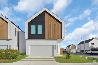 Building Photo - 4016 St Peter Ln