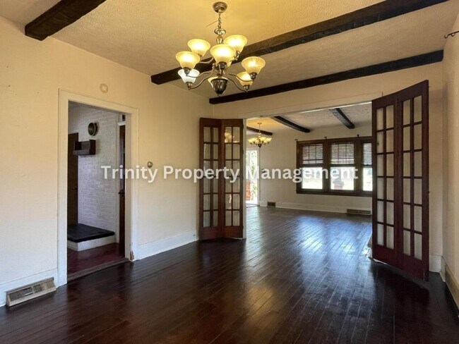 Foto del edificio - 228 Wildwood St