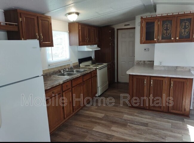 Building Photo - 2845 Dottie Ln