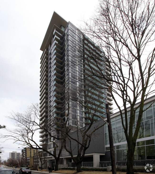 Building Photo - Republic
