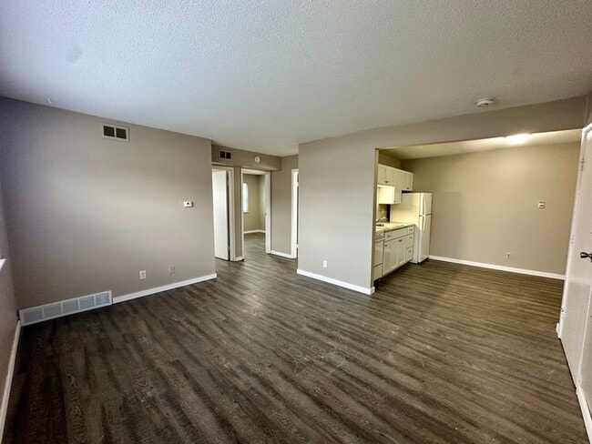 Foto del edificio - 1450 Meadowview Dr