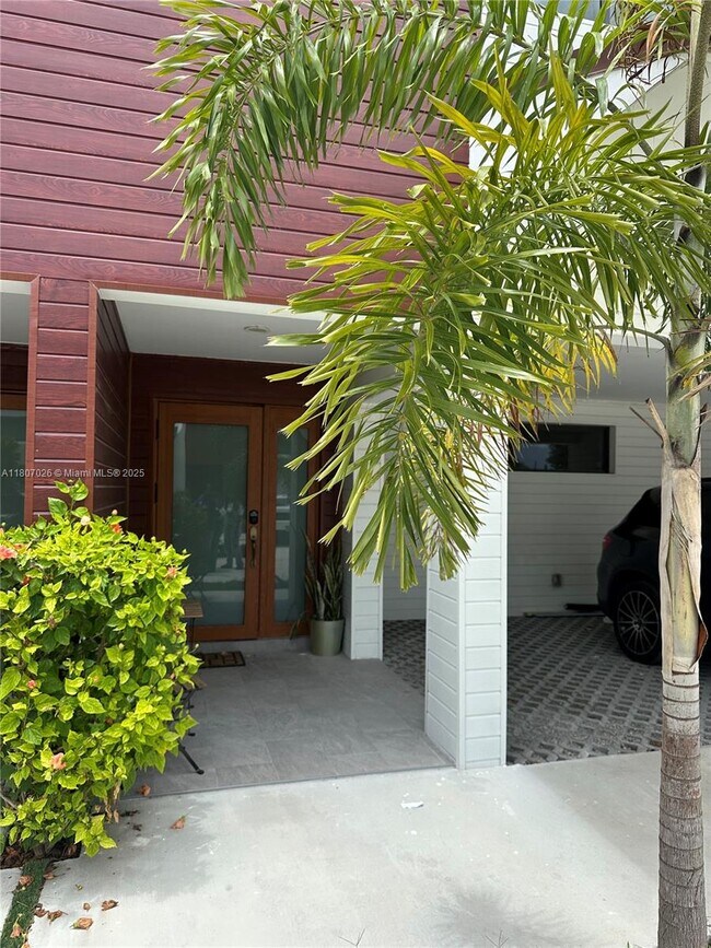 Foto del edificio - 958 NW 10th St