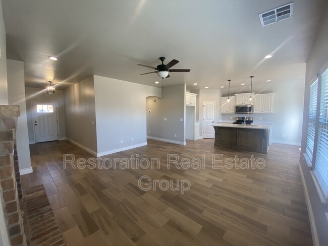 Foto del edificio - 4509 Black Mesa Ln