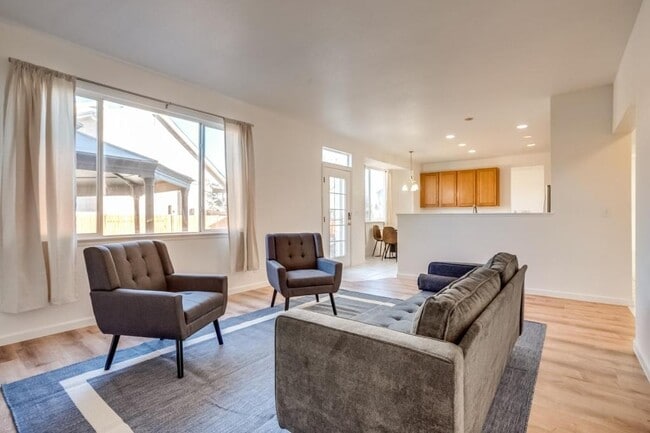 Building Photo - 4763 E 131st Pl