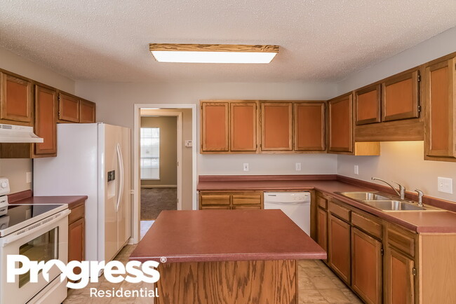 Building Photo - 1454 Amberwood Cir