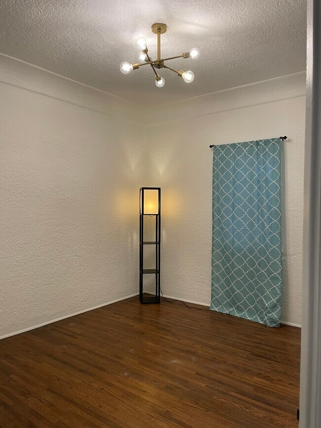Bedroom - 616 Magnolia Ave