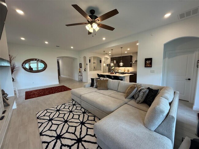 Foto del edificio - 5321 Texas Bluebell Dr