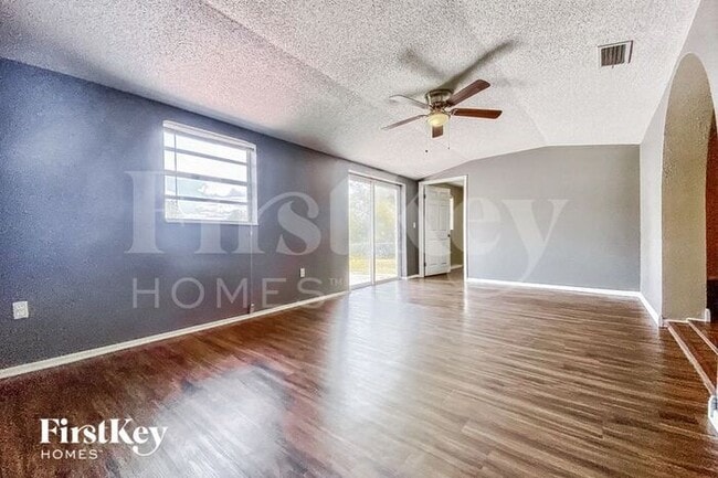 Building Photo - 4400 Swallowtail Dr