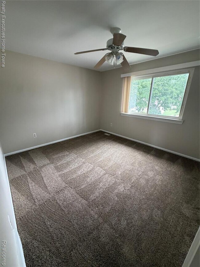 Foto del edificio - 2622 Maple St