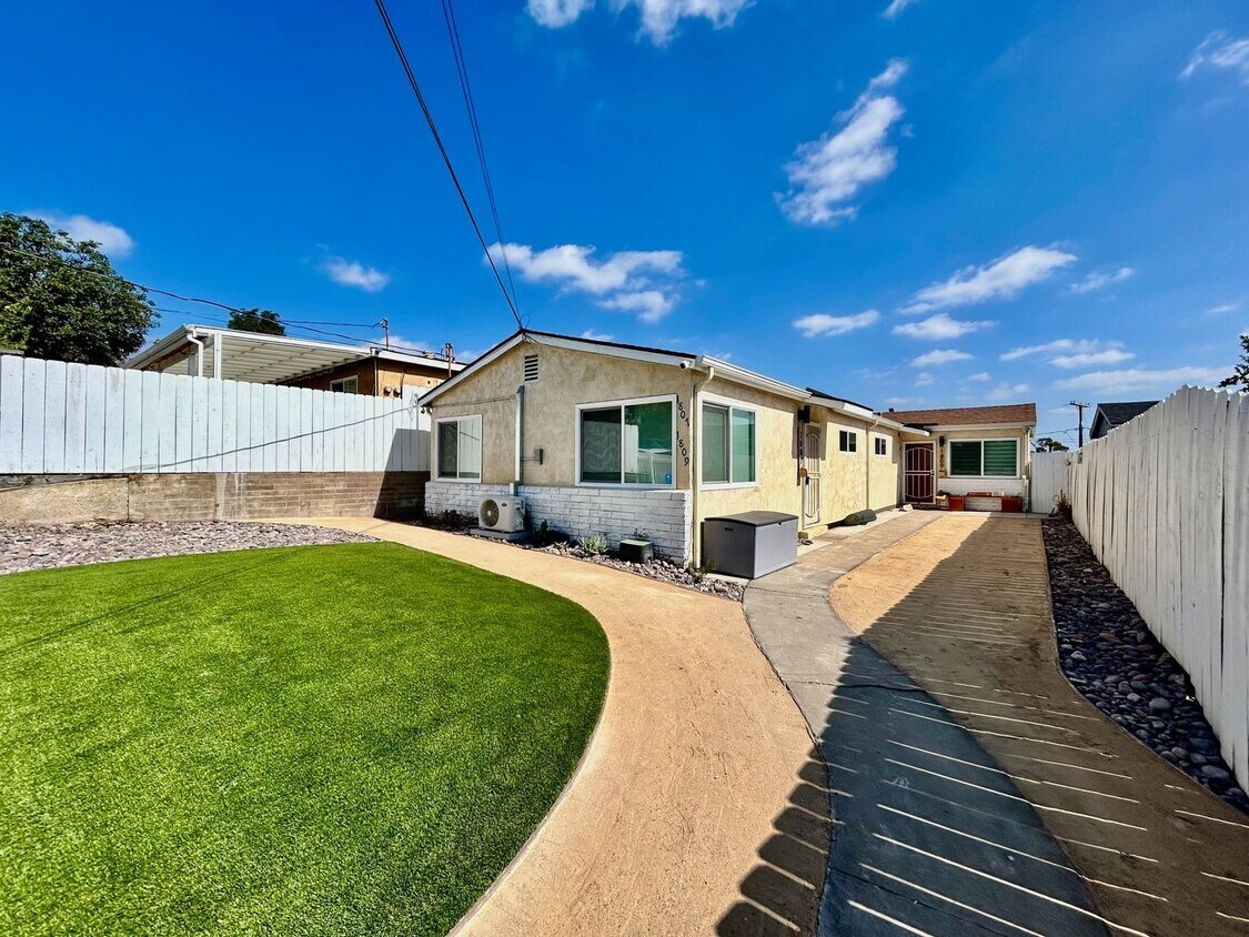 Foto principal - Charming 3BD/1BA House in South Park w/ W/...