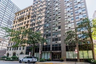 Building Photo - 253 E Delaware Pl