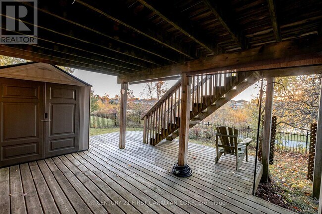 Photo du bâtiment - 1841 Foxwood Ave