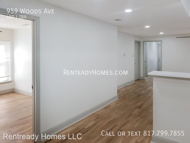 Foto del edificio - 4 br, 2 bath House - 959 Woods Ave