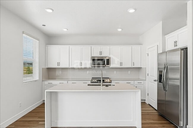 Building Photo - 5498 Damfield Ln