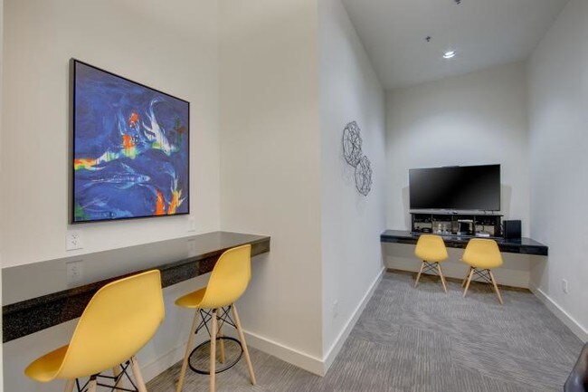 Building Photo - 2 bedroom in Dallas TX 75204