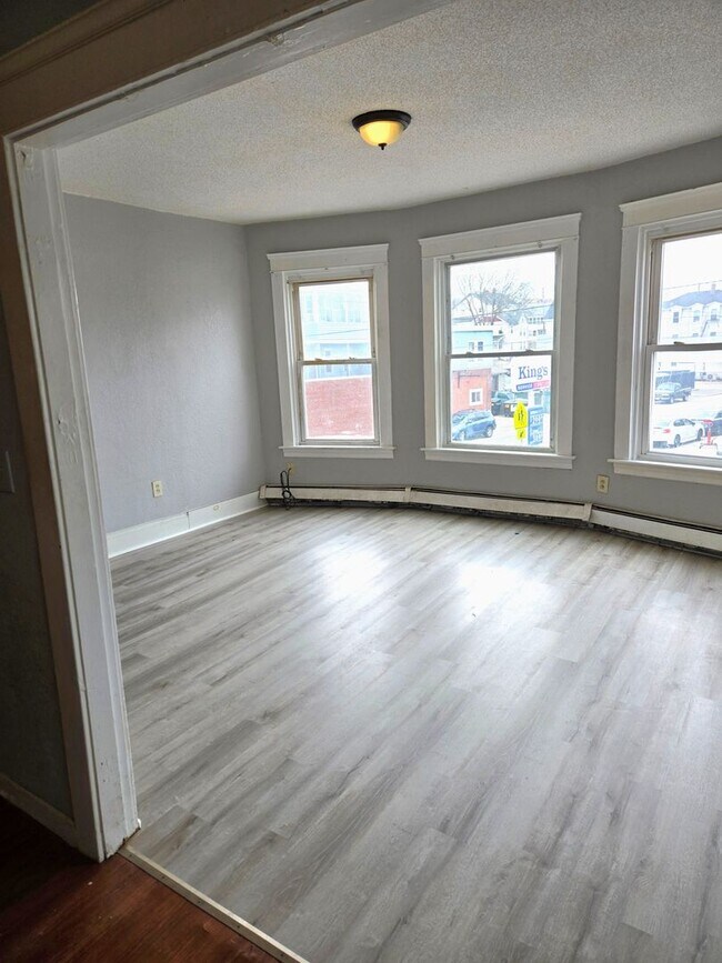 Foto del edificio - 883 Dexter St