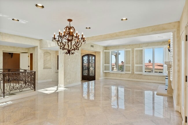 Building Photo - 408 Pso Miramar