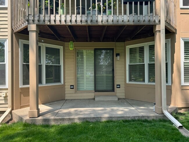 Building Photo - 2515 Live Oak Ln