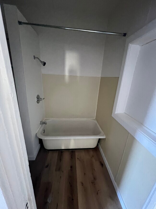 Foto del edificio - 2129 N 8th St