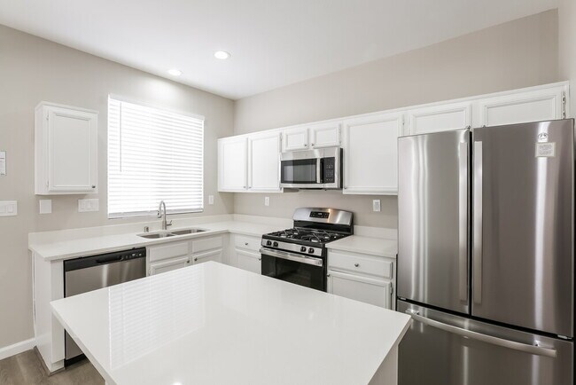 Foto del edificio - 9782 Vista Crest Ave