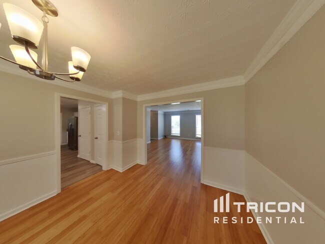 Foto del edificio - 2556 Tolliver Dr