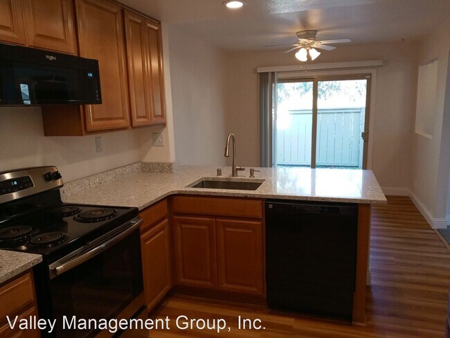 Foto del edificio - 2 br, 2.5 bath House - 1332 Greenwich Ct.