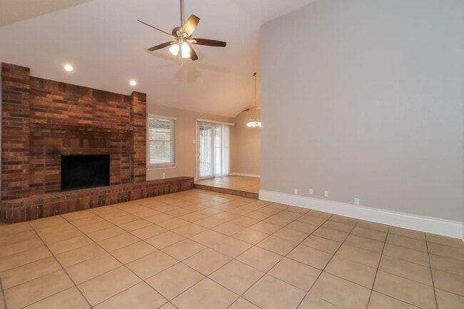 Building Photo - 5032 Barberry