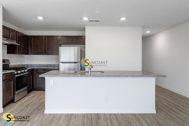 Building Photo - 6450 Sweetbay Ln